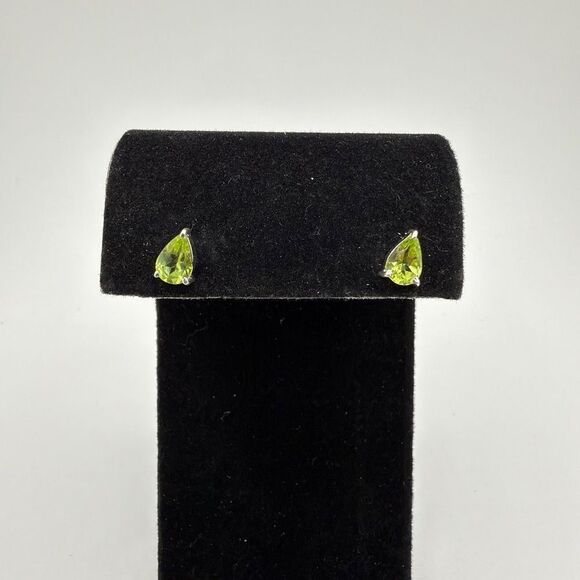 Jenstones LLC Jewelry - NWOT ~4x6mm faceted, pear cut Peridot stud earrings in sterling silver!
